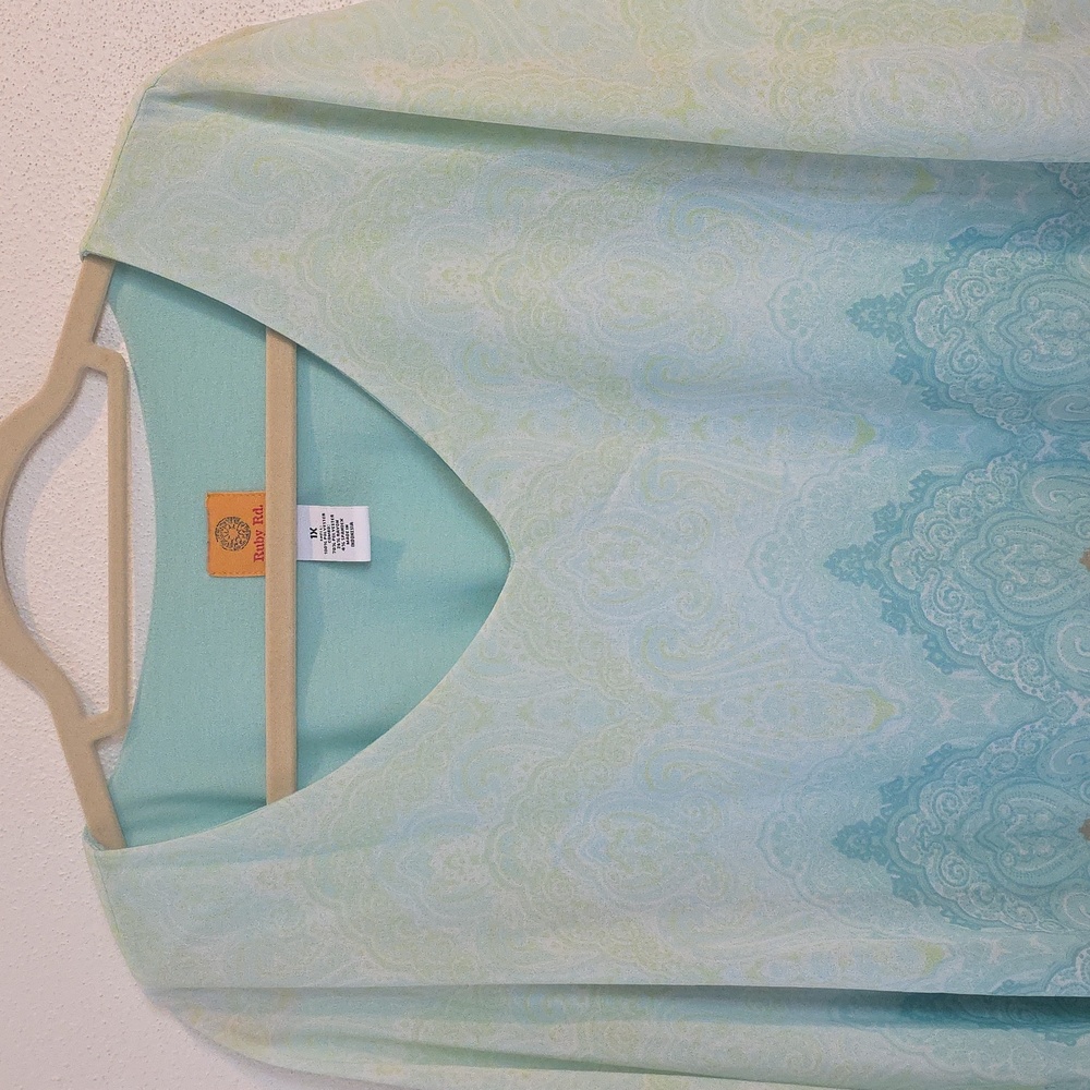 Ruby Rd Tunic - Picture 3 of 8